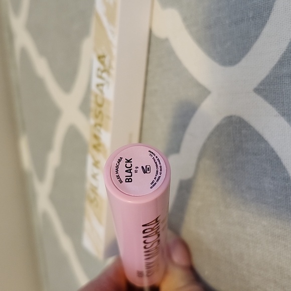 Flekk Silkk Mascara with Collagen - Picture 3 of 14